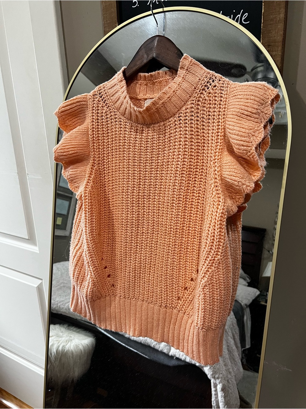Ruffle Sleeve Knit Sweater Vest - Peach